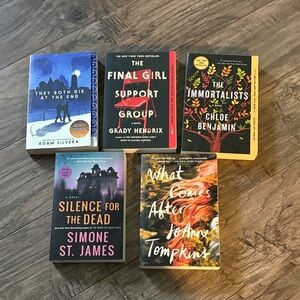 Bundle of 5 misc books